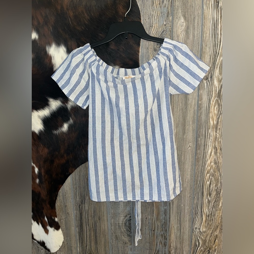 Off the Shoulder size small lightweight blue striped tie back blouse